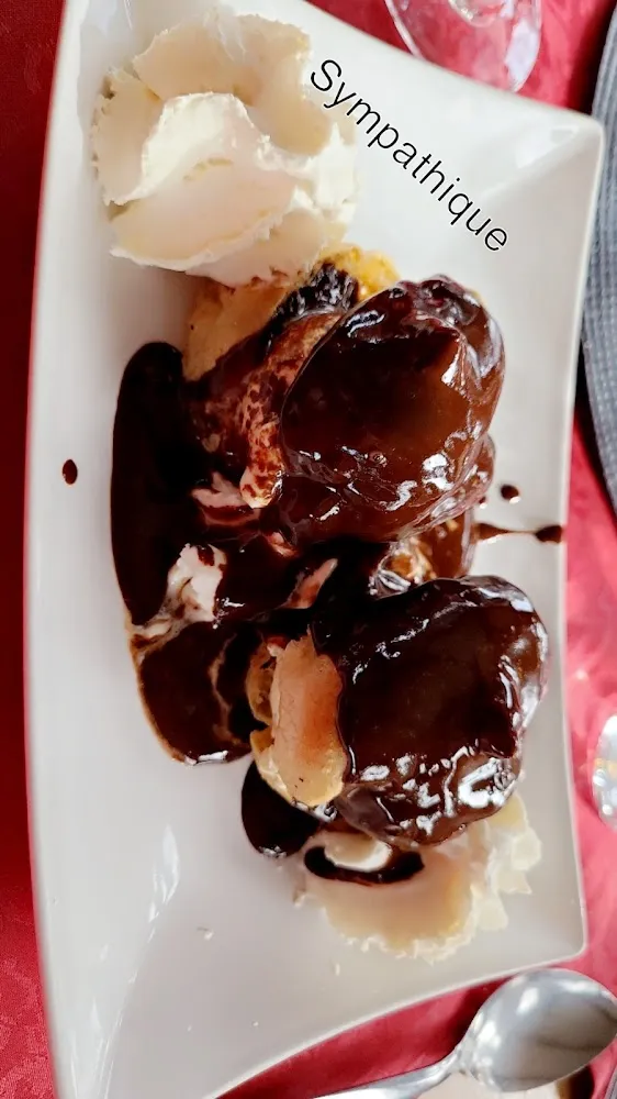Profiteroles Maison